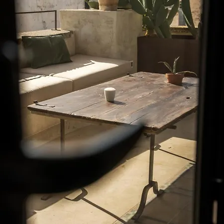 Area 8 Design With Stunning Terrace
