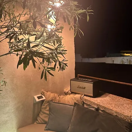 Area 8 Design With Stunning Terrace