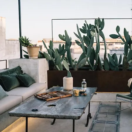 דירה Area 8 Design With Stunning Terrace