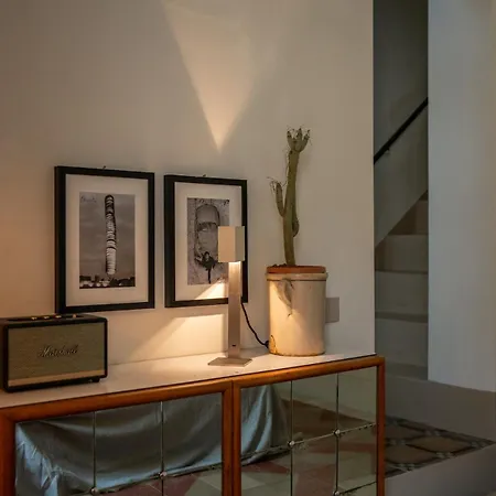 Area 8 Design With Stunning Terrace
